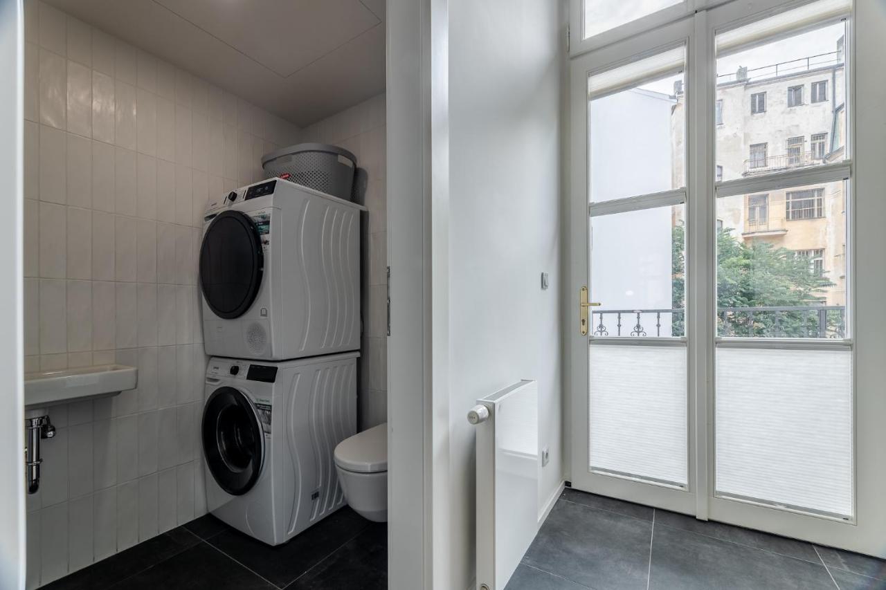 Elegant Apartments Located In The Centre Of Praha Bagian luar foto