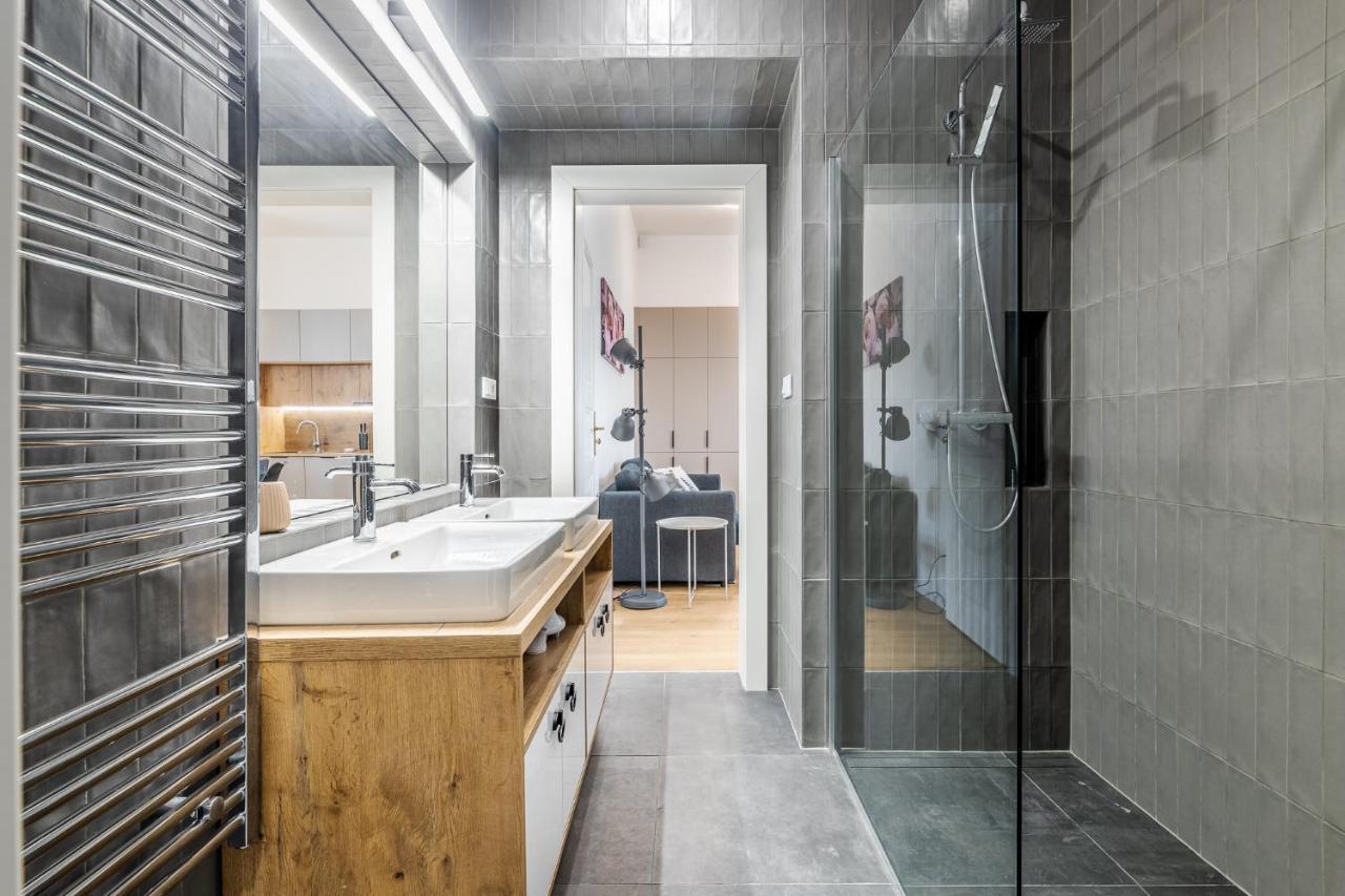 Elegant Apartments Located In The Centre Of Praha Bagian luar foto